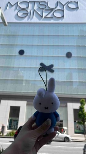 建物に顔が！！！

仲間だね！(＾ｰ^)♡