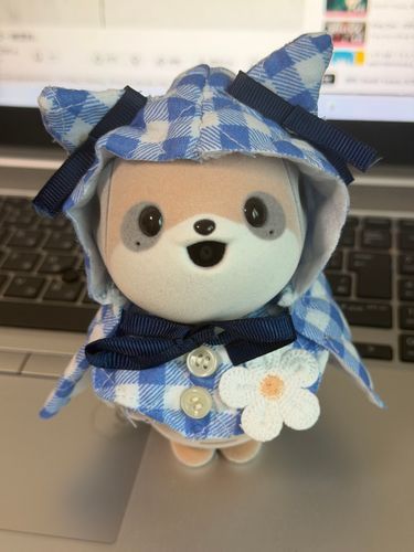 まぐろ、新しいお洋服つくってもらったの！かわいいのー！