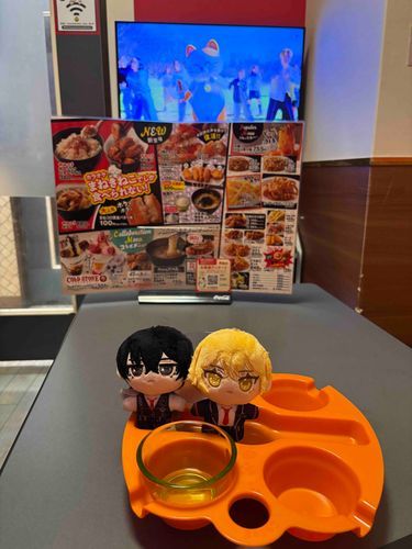 イサシンちゃん、カラオケだよ〜