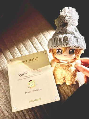 かおる「あはは♪おれとおなじいろのとけいだね♪…えっ、おれのことおもってえらんでくれたの？え〜、うれしいなぁ…♪ありがとう♪」