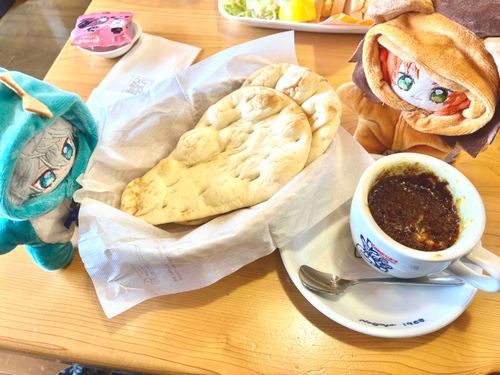 せな「………。」
れお「わはは☆セナがかたまってる！」
せな「……こんなカロリーのたかいの、チョ〜ありえなぁい！！！！」