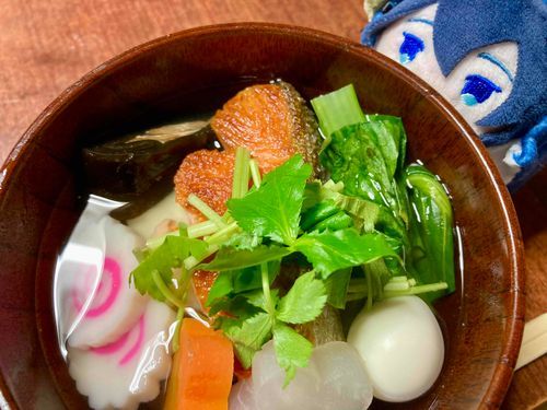 お雑煮、だぞ
シャケ、入ってた！