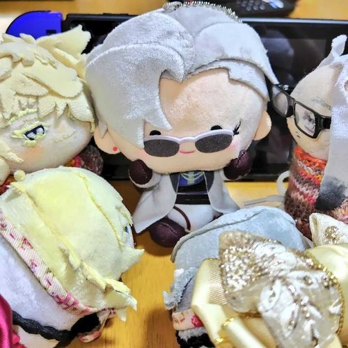 しんいりを　てあつく　かんげいしてやる
「おらおら。」