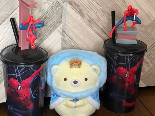 おはようございます☀
大人気の #スパイダーマン  と #すみっコぐらし 達
みんな大興奮で真似しています🕷️