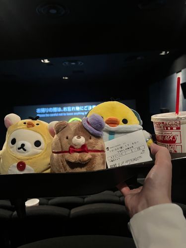 うるわしの宵の月 
を観ました
映画ではなくドラマですがセカンドチャンスはとても面白かったです
私にもセカンドチャンスが欲しいと思いました