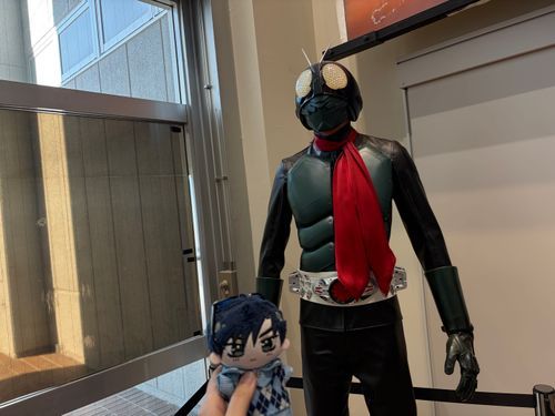 🌹：シン仮面ライダーと撮ってもらったよ。