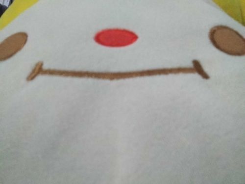 持ち主さんのすまほをこっそり借りちゃった！
自撮りってむずかしいな～🍄💦