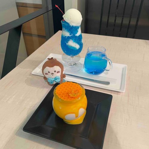 クリームソーダ
もくもくアイスなの🍨
