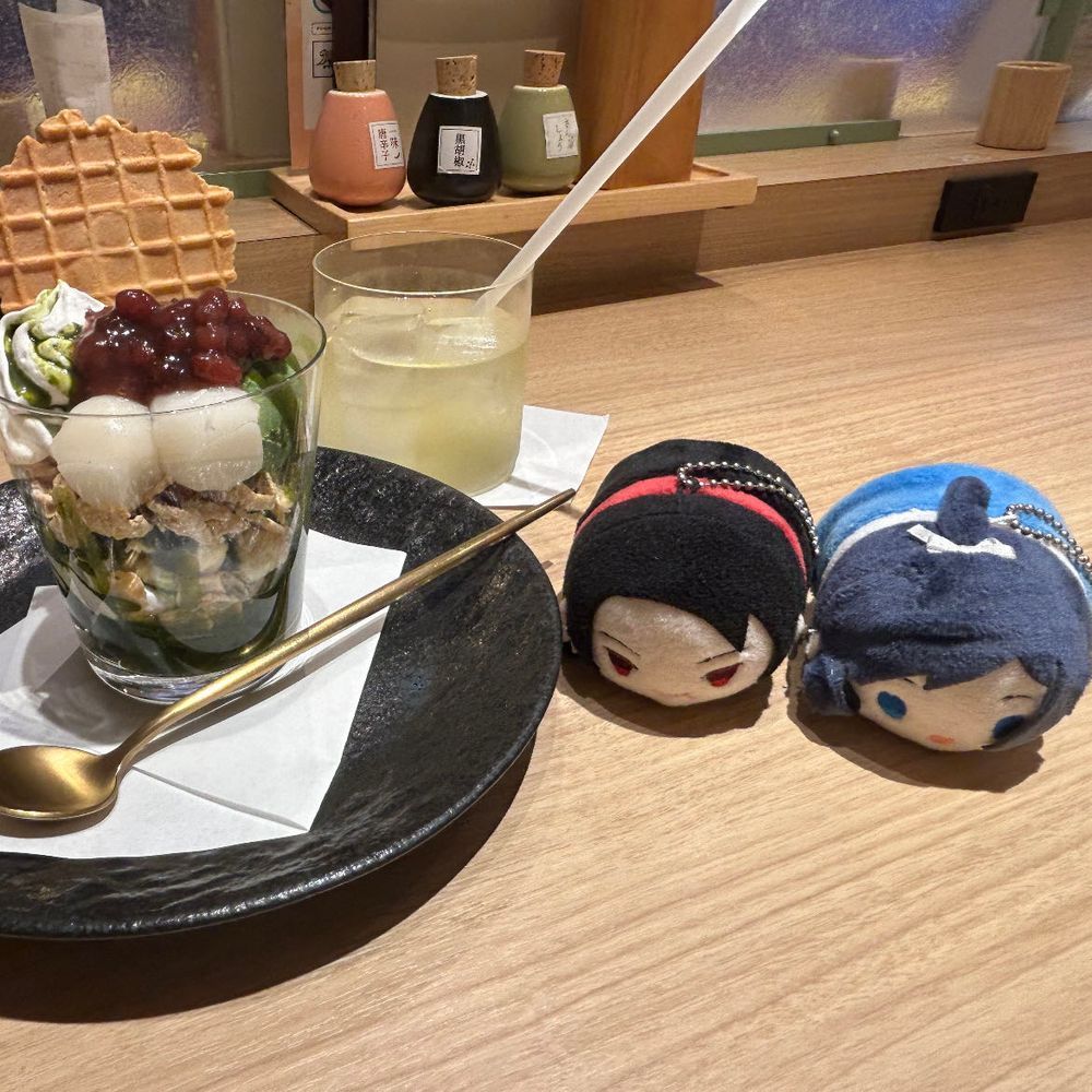 主がお米食べてる！？ってごっちんが飛び出ししてきて、主びっくりしてた。
甘いものもきっちり食べてたよ。