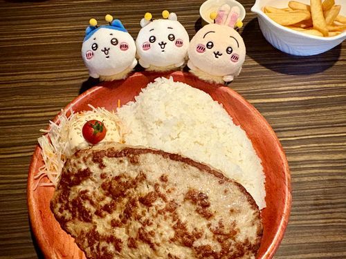 びくドンのガリバー食べたよ♪
ハンバーグだけじゃなくて、ライスもガリバー頼んだからハンバーグの下までライスあったよ😂👍

ちょっと驚くかもしれないけど、実はこれ食べる前にスーパーの海鮮丼食べちゃったんだけど、ちゃんとガリバー完食したよ🤣