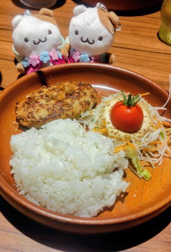 どっちが本物のまふぃんさんでしょうかクイズでちゅ〜！！

もうひとりのマフィンくんは、もちぬしの妹さんのマフィンくんなんでちゅよ！