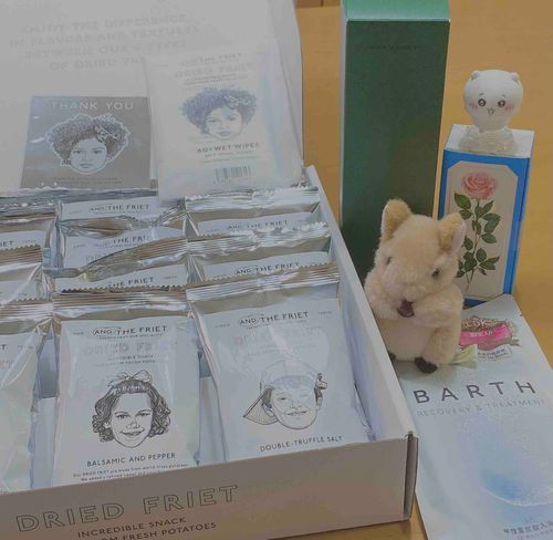 唯一のお友だちから早めの誕生日プレゼント🎁
とってもうれしいな〜🎶