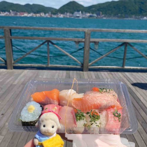 海を見ながらお寿司食べるのさいこー！🌊🍣🌊🍣
⭐︎旅行の思い出⭐︎