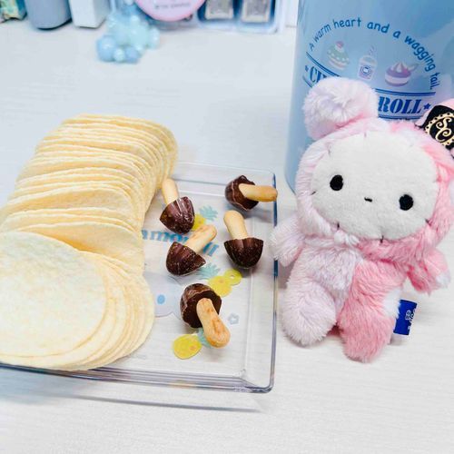 しゃぽ「ダイエット中なのにそんなに食べていいの〜？？？」
