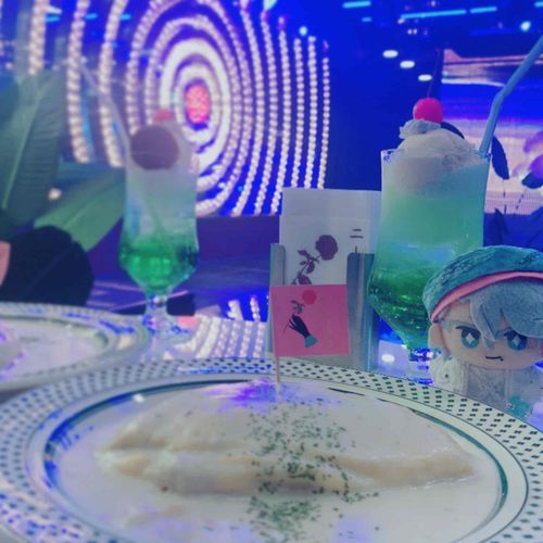 監督生さんとおともだちさんとオシャレなきっさてんにいきました。
僕もすこし、いつもよりおめかししてみました。
