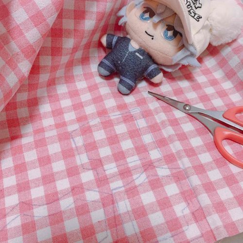 僕のお洋服は半分くらい監督生さんの手作りです✂️
なんでも僕のが手術してから半分ほどお洋服がパツパツになってしまいました😨