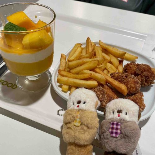 こんばんは。お久しぶりです。
主が暑すぎたのか体調を崩しておりました😷
フルーツが美味しい季節ですね🍒
みなさまも体調お気をつけください。