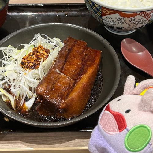 でっかい豚角煮！ヌメ