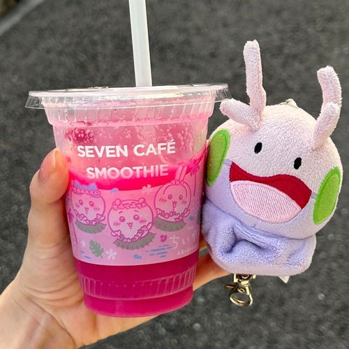 ちいかわスムージー！
想像以上にピンク色ヌメねぇ