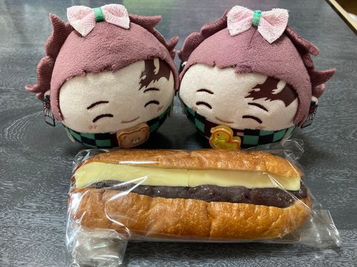 次男(っ◜◡◝ｃ)🧸🐥
「俺たちが守ったパンです‼️」
🙋‍♀️
「ありがとうね🫶あ、16時半過ぎ家に着きました‼️今回の旅も見守っていただきありがとうございました🙇‍♀️」
弟ズ(っ◜◡◝ｃ)🧸🐥
「ありがとうございました☺️☺️」
