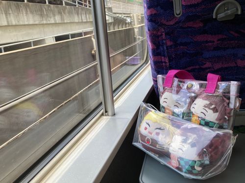🙋‍♀️
「12：12発のやまびこに乗車🫡今回の車両は窓がでかい‼️ふわ為も外眺めやすそうでよかった😁」