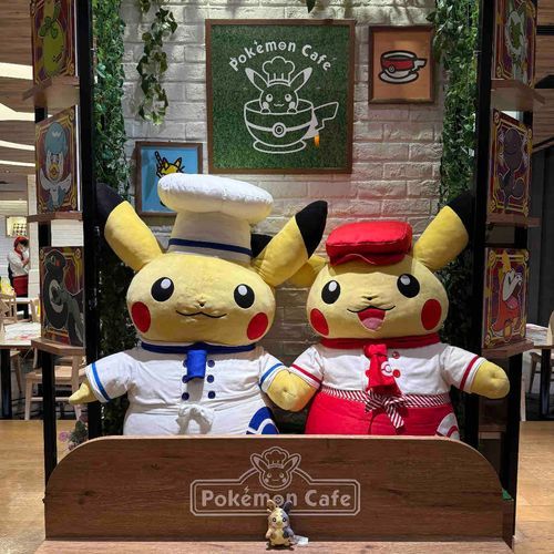 さいごに記念写真もとってもらっちゃったぺこ！きんちょうしたぺこ😵‍💫