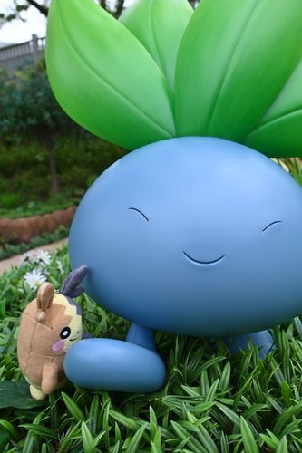 ナゾノクサさんとお散歩！
いっぽがおおきくて置いてかれたぺこ…