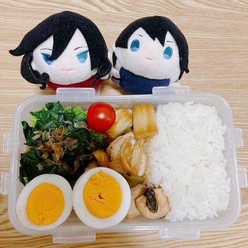 #今日のお弁当
●鶏胸肉とネギの炒め物
●ちぢみほうれん草のおひたし
●ゆで卵
●ミニトマト
●白米
ちぢみほうれん草にハマっています;)