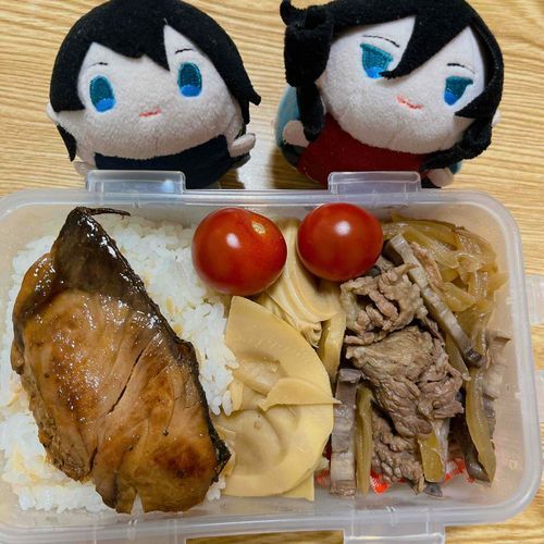 筍です！春ですね🌸
#今日のお弁当
●牛時雨煮
●筍の煮物
●ぶりの照り焼き
●ミニトマト
●白米