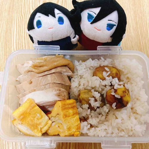 ご無沙汰しちゃいますね💦
#今日のお弁当
●栗ごはん
●鳥チャーシュー
●卵焼き