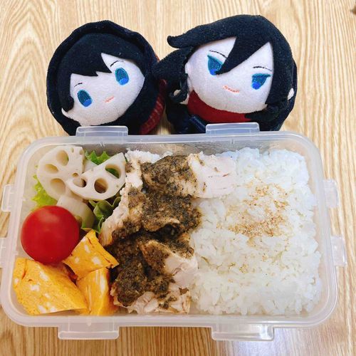 刀剣乱舞十周年おめでとうございます🎉
#今日のお弁当
●よだれどり
●蓮根の酢の物
●卵焼き
●ミニトマト
●白米