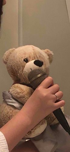 きょうは からおけに いってきたよ🧸🎤🎶
ぼくは はなみずきって うたを うたったんだよ🎵
たのしかったなぁ〜🧸✨
また いきたいなぁ〜🧸🎤