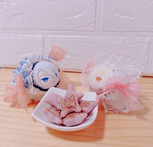 おはもに こもちひげです…。とってもかわいいぼくたちがこんかいいただくのは、ふしぎなまーち…。そーだあじがして こちょぎちゃんぷるぷるしてた…かわいい…
