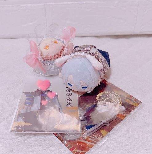 おはもに こもちひげです…。ちょぎくんは みゅのちょぎくんにむちゅう…。すごいしゅうちゅうりょく…もちりをそっとさわってみたけど、ばれなかった…☺️