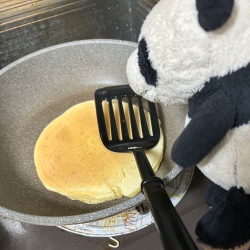 ペチペチ…🥞👨‍🍳
パンケーキと、パンケツ🐼🐾
