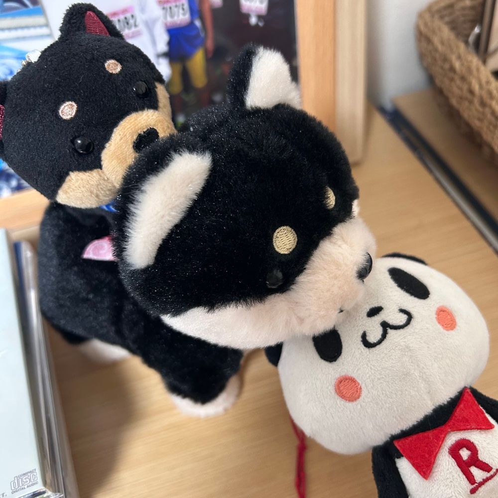 「あ！ワンちゃん、久しぶりだパンね♪」「やっほーですマン👀✌️」「よしよしだパン🐼💕」「ぎゃーっ！！！食べられたですマン💦」