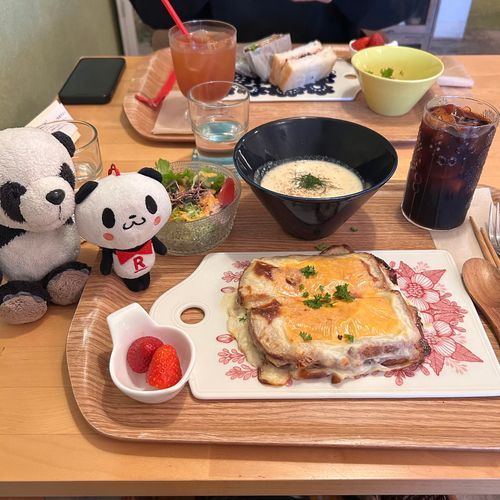 このまえ、とーーーーってもオシャレなお店でランチしたんだパン❣️🐼ふぃんらんど料理？とかのお店らしくて、ムーミンのグッズも置いてたパン！👀✨今度はムーちゃんを連れて行くんだパン！！🐾