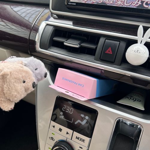 「あっ…！おにぃちゃぁん！！ぼくたちの場所が、塞がれてるウォン〜💦」「ウォン…ほんとだウォンねぇ…」「あっご主人様！たすけてだウォン〜！！…わーい！これで、いつも通りだウォン♪」「よかったウォンねぇ…」