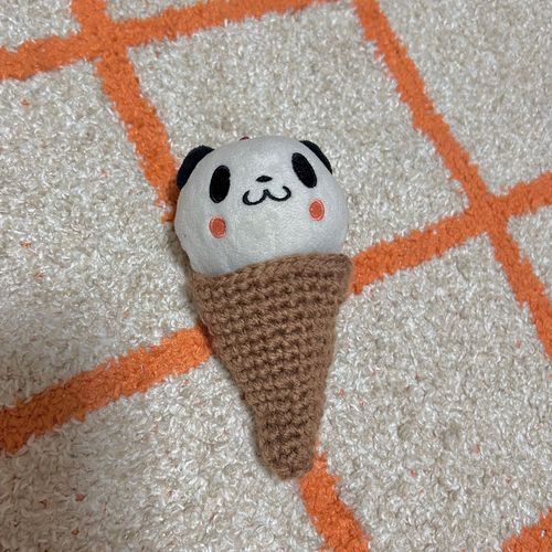 ぼくはアイスクリームに生まれ変わってしまったですマン🐼🍦
