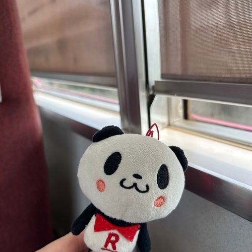 今日はご主人様のスウェーデン展のはしごに付き合ってきたですマン🐼🖼️🇸🇪たくさん歩いて疲れたけど、なかなか見応えがあって楽しかったですマン🌟ぼくの画伯の血が騒いできたですマン👀👨🎨🎨