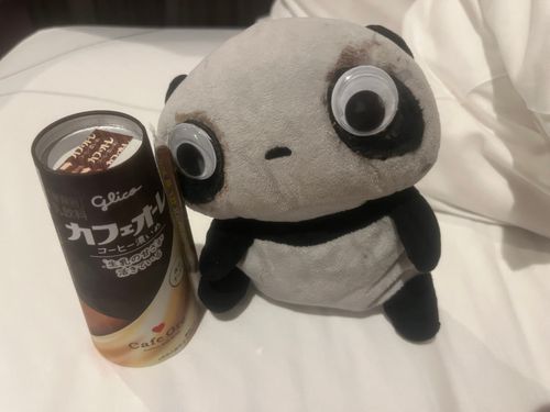 朝のカフェ・オ・レは格別です「またコーヒーのんでるー」