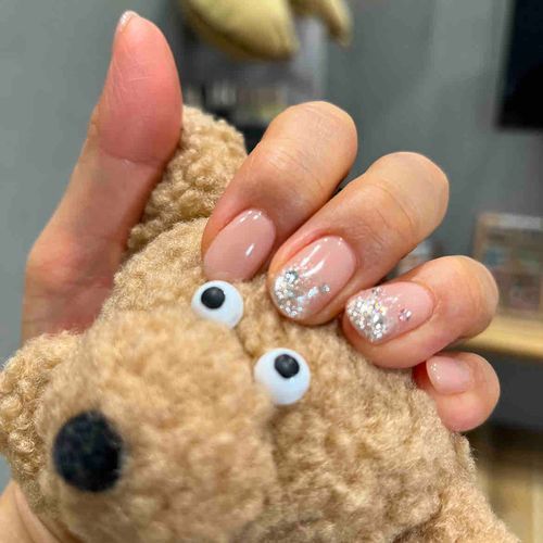 ネイルのあとは
アタマをわしづかみ