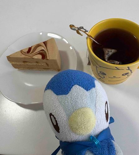 昨日みんなでお茶したよ！
ケーキ美味しかった〜！