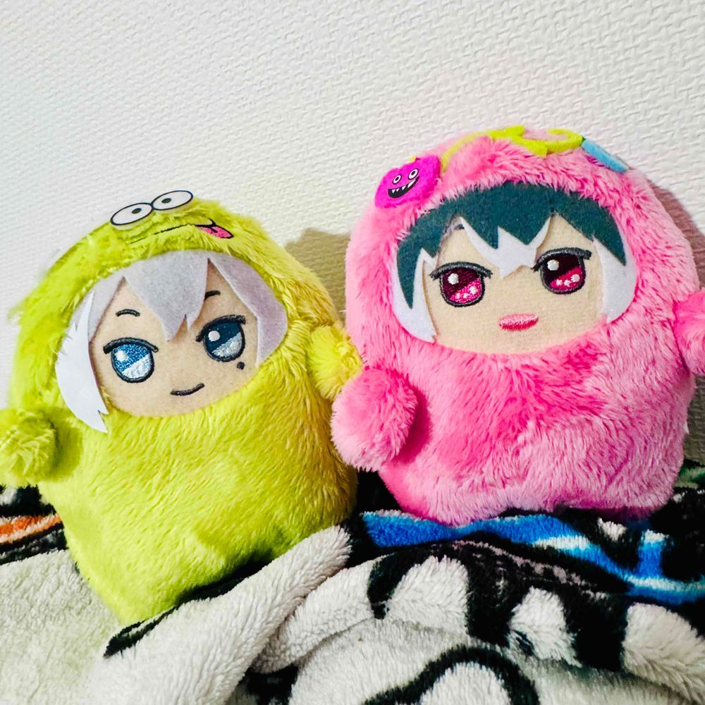 そういえばなんやけど りばーれせんぱい きねんび おめでとうございますやったんやで。
おれらのほうが たぶんせんぱいなんやけど りばーれせんぱい いうてまうよな
いつか ねくすとりばーれ よんでな。
うちの まるちゃん たぶん ゆきさん ツボると おもうんやで。
ももちゃんは むらかみくん さっかーすきやから なかよくしたってな
かいぬしは あいなな ぜんゆにっと ぜんきょくの なかで ほしくずマジック が いちばんすき なんやってさ
りばーれせんぱいに うたってほしい おれらのうたは「Kicyu」と「ルラリラ」と「1秒kiss」やで
きになるひとは あっぽーみゅーじっくとかで きいてな!