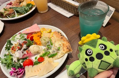 ランチビュッフェ🍕