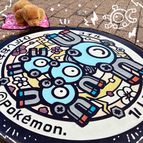 おぼ盆　いっぱいお写真とったから　今日からお日記！3枚ある！
大阪のポケふた　行ってきた‼️東大阪市に　ぜ〜んぶある！
東大阪市は　工場の町らしいのだ🏭だから　でんきポケモンなのだ💡