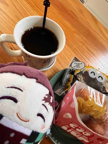 ( ⸝⸝◜ᴗ◝⸝⸝ ) 🍩☕️💕