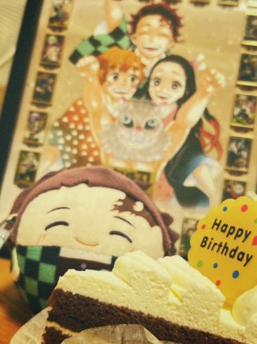 おいわいのけぇきたべました！🎂🎉