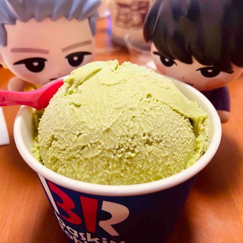 まちゃ　あいす　ひとくち　よろしいですか？
と丁寧にお伺いを立ててくれるビ。たんとお食べ。