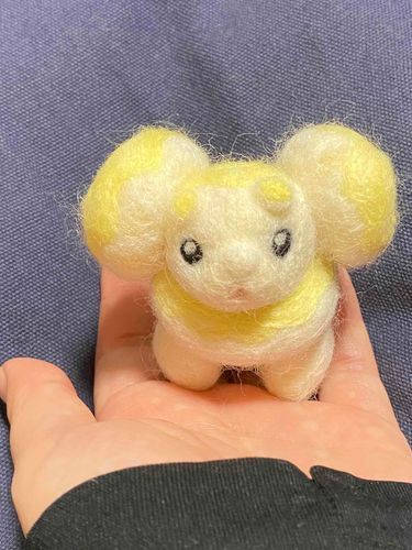 お散歩行きたいみたい。
買い物あるからもう少ししたらね。